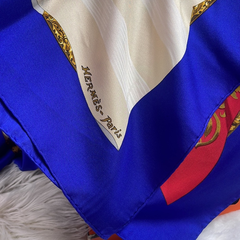 ‼️‼️‼️SOLD‼️‼️‼️Hermes scarf vintage souvenirs de Paris byHilton McConnico - Picture 14 of 16